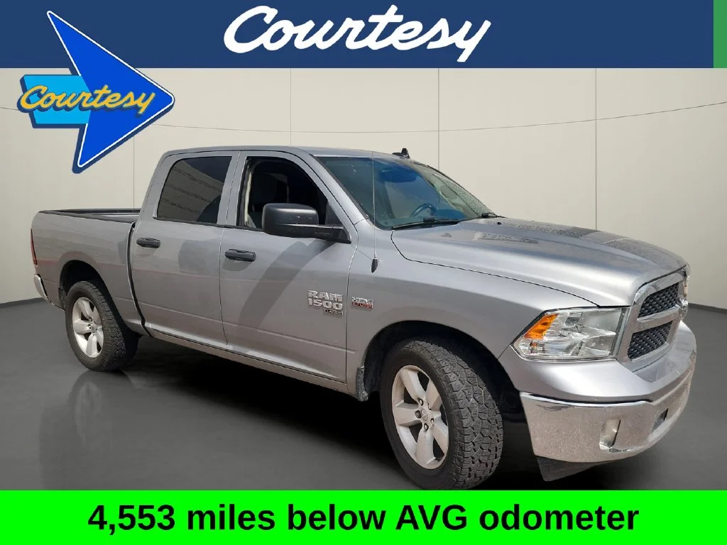 Used 2022 Silver Ram Tradesman image 1