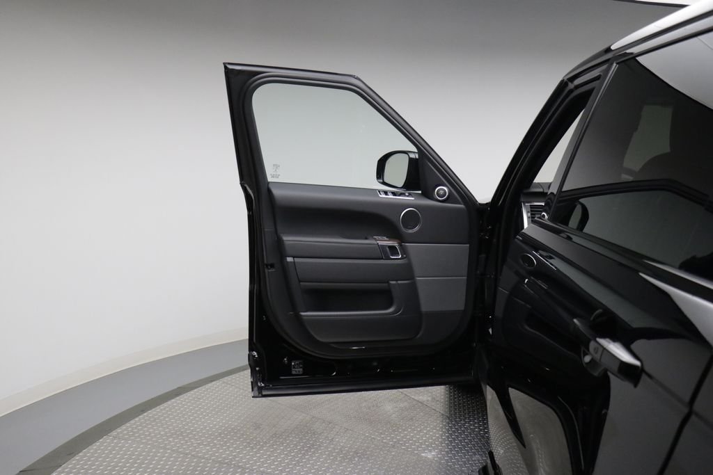 Used 2020  Land Rover HSE image 15