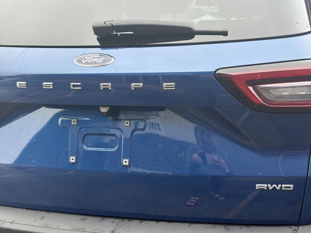 Used 2023 Blue Ford Active image 31