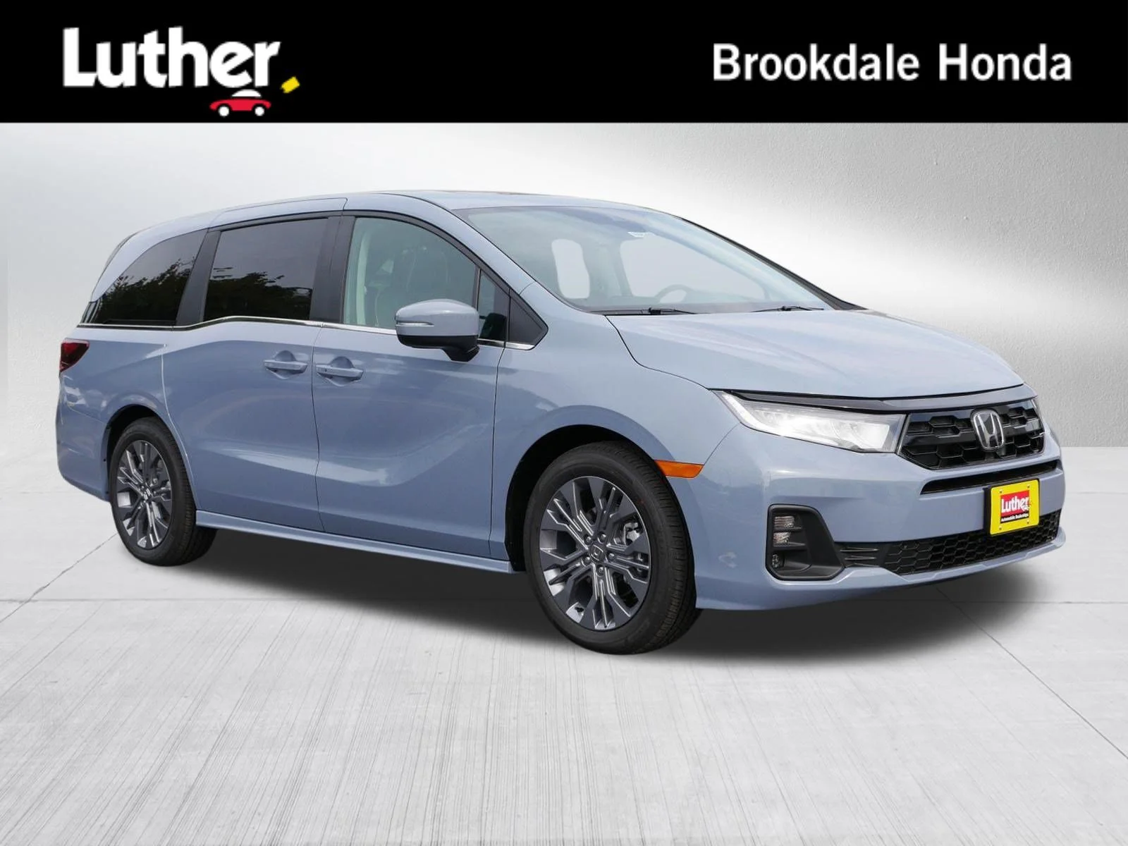 New 2026 Sonic Gray Pearl Honda Touring image 1