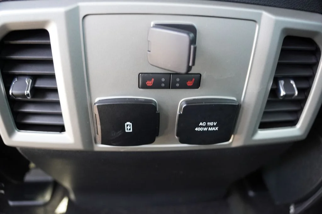 Certified Used 2020 Oxford White Ford Lariat image 19