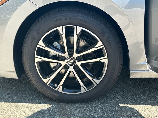 New 2026 Silver Volkswagen 1.5T Sport image 27