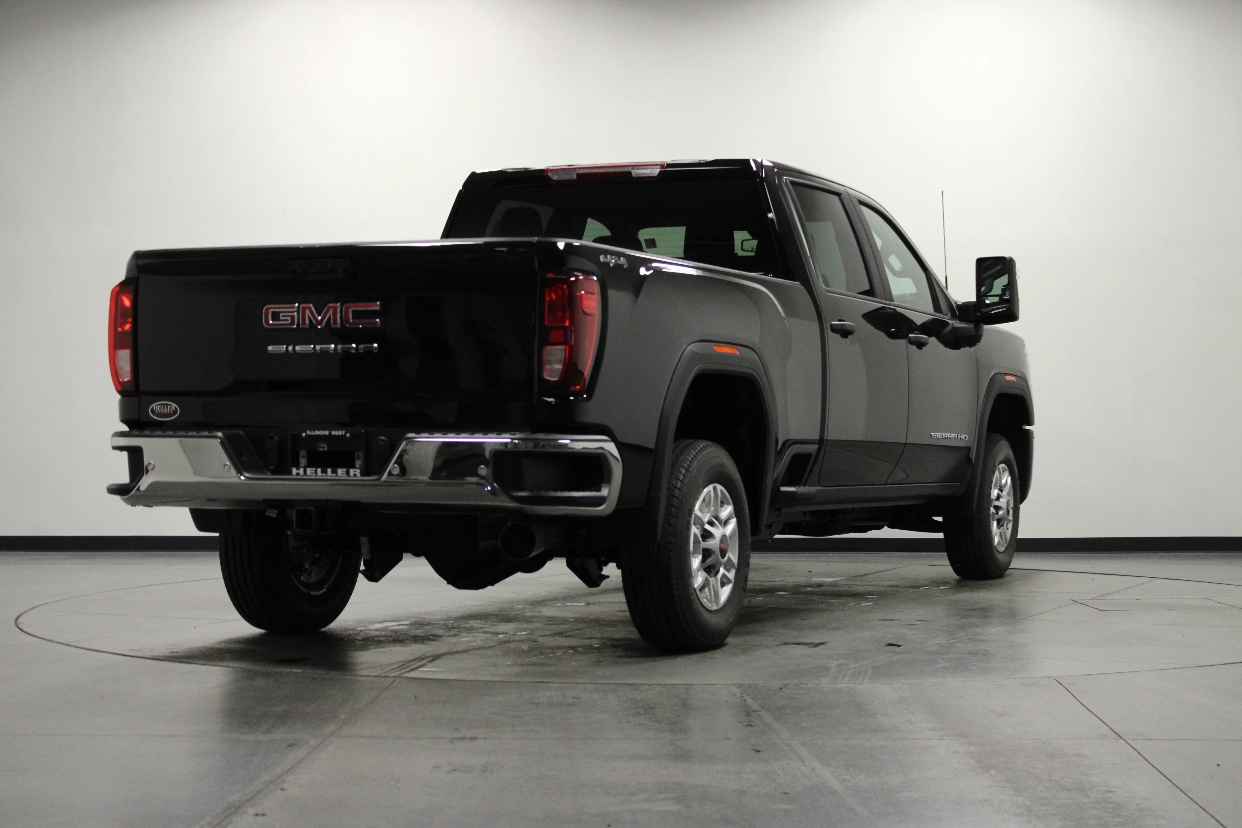 New 2026 Onyx Black GMC Pro image 3
