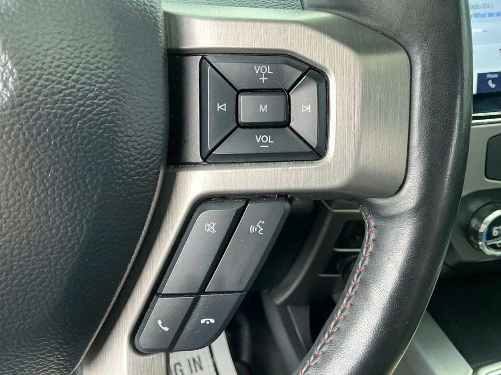Used 2022 White Ford Platinum image 32