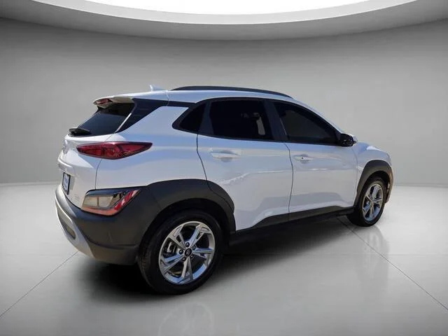 Used 2023 Lunar White Hyundai SEL image 5
