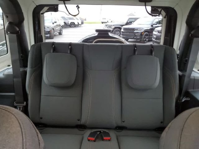 2026 Jeep Wrangler 2-Door Willys - Photo 13