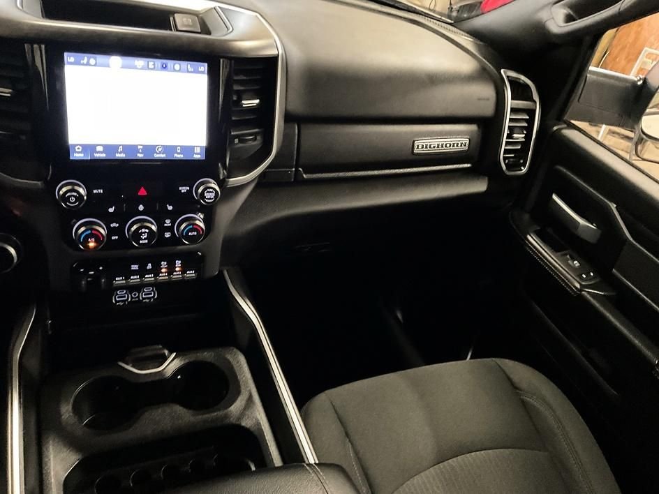 Used 2022 White Ram Big Horn image 5