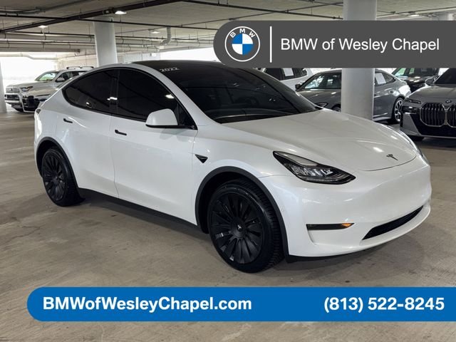 2022 Tesla Model Y Long Range Dual Motor All-Wheel Drive's photo