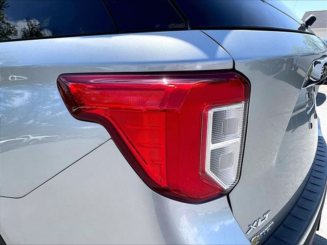 Used 2024 Silver Ford XLT image 34