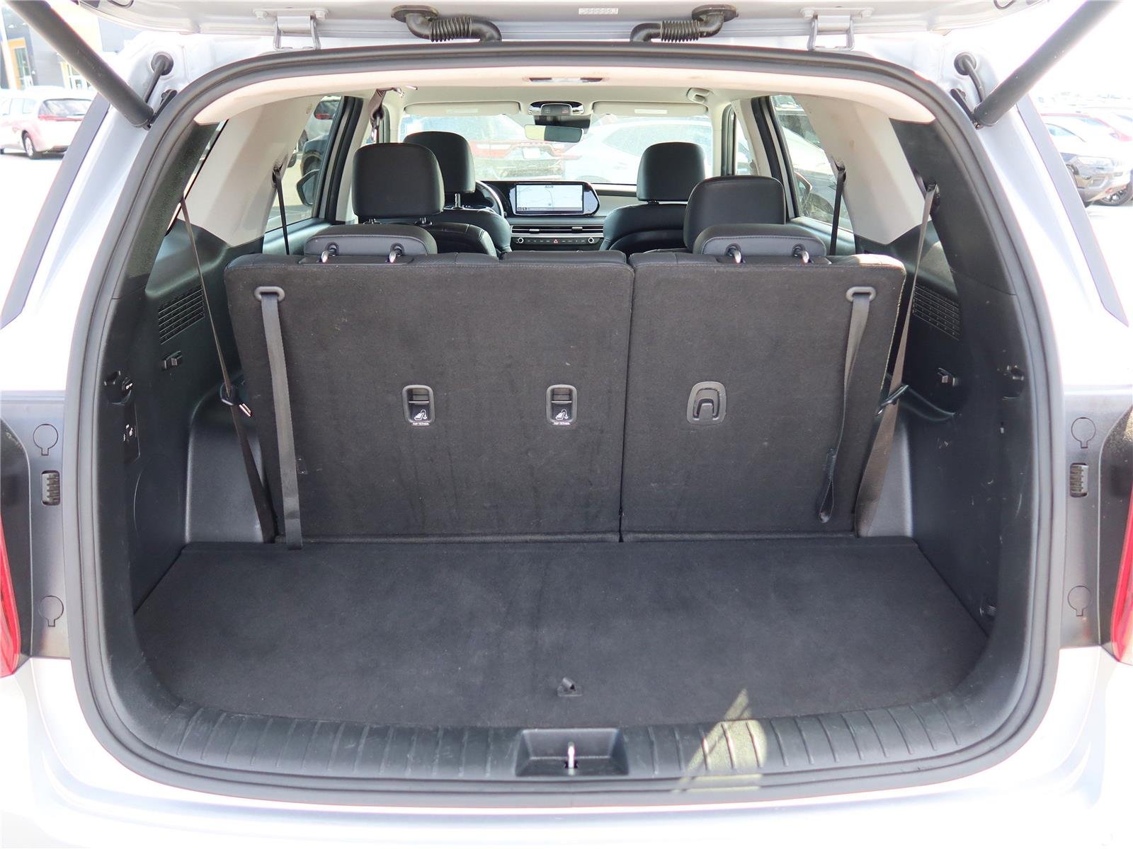 Used 2024 Typhoon Silver Hyundai SEL 7P image 13