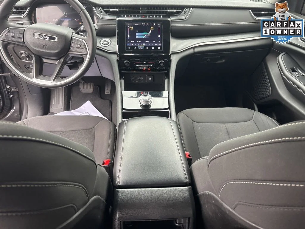 Used 2023 Gray Jeep Laredo image 34
