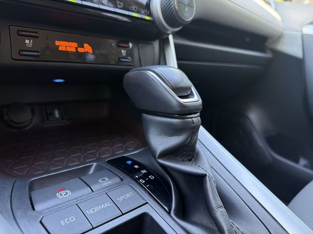 Used 2019 Red Toyota Limited image 20