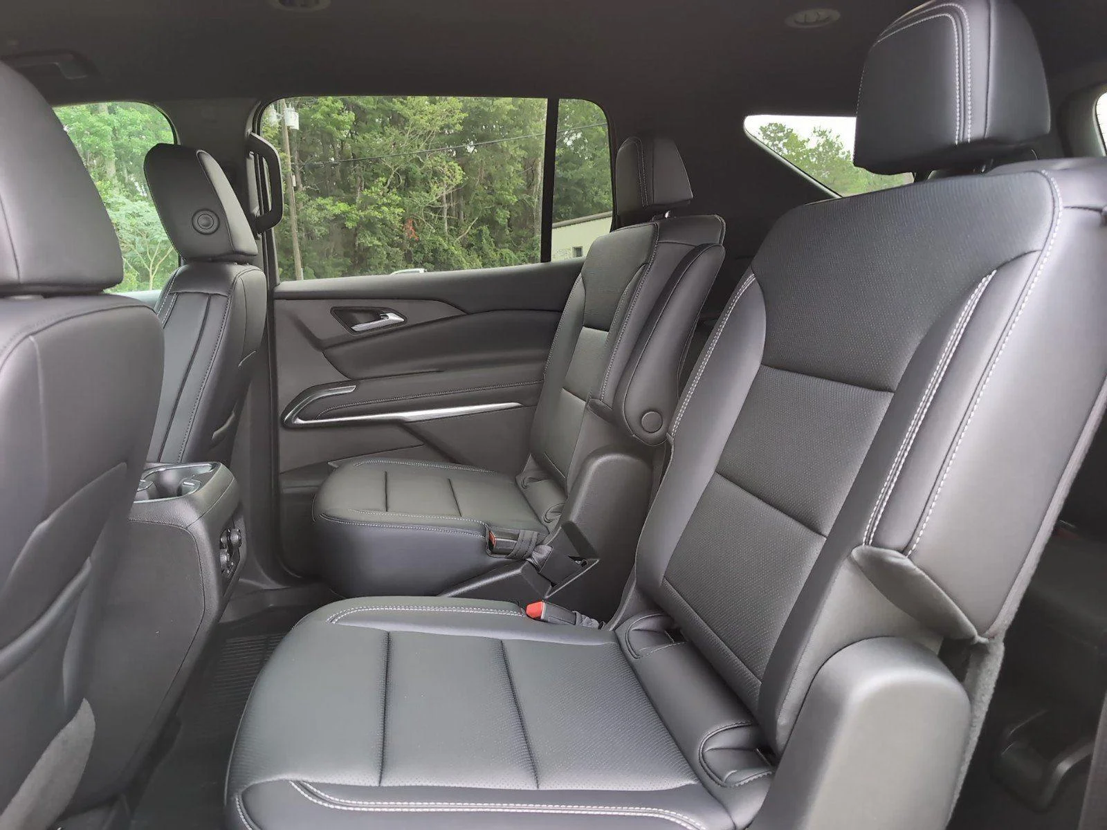 New 2026 Mosaic Black Metallic Chevrolet LT image 36