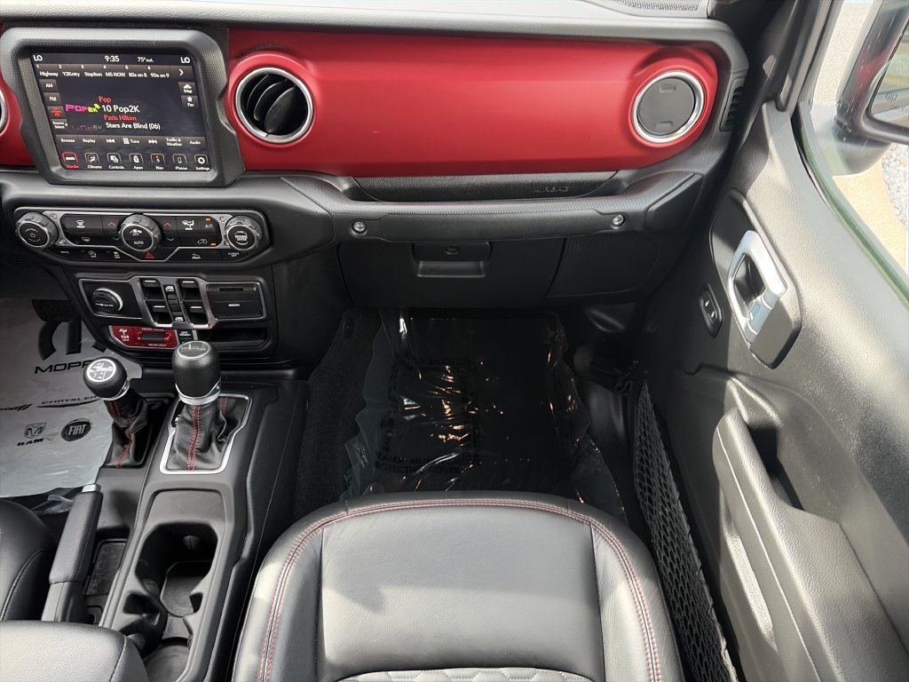 Used 2023 Gray Jeep Rubicon image 16