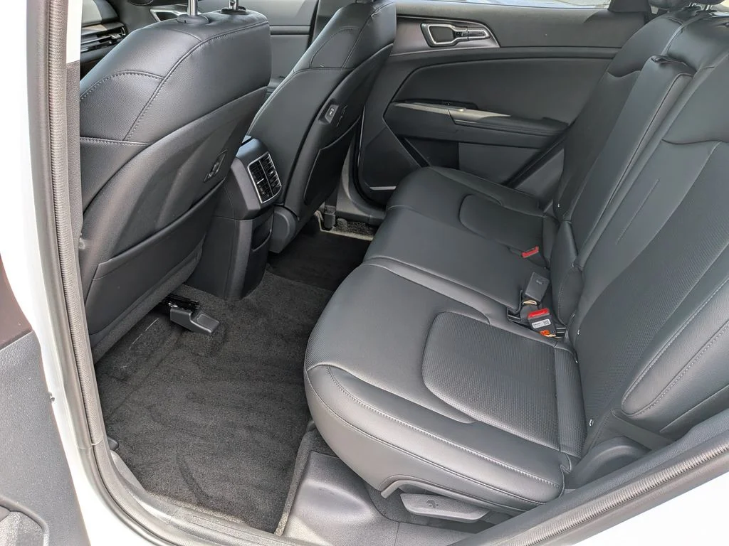New 2026 White Pearl Kia EX image 47