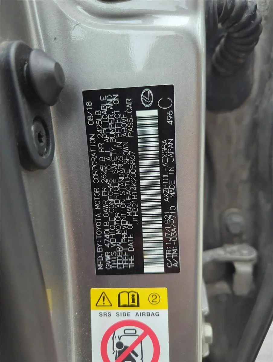 Used 2019 Atomic Silver Lexus ES 300h Luxury image 27