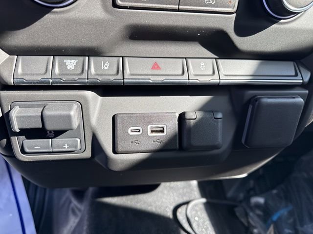 New 2025 Summit White Chevrolet Work Truck image 17
