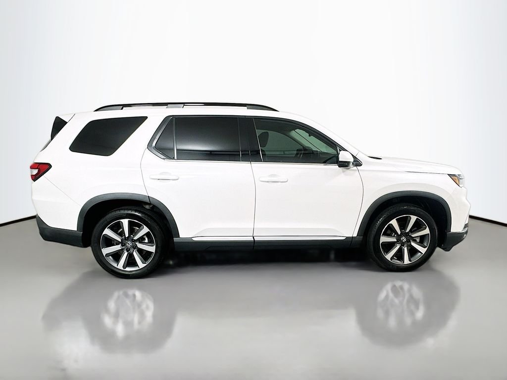 2025 Honda Pilot Touring - Photo 4