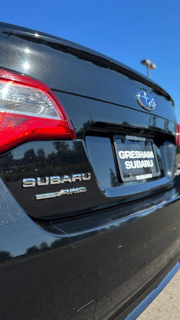 Used 2017 Crystal Black Silica Subaru 2.5i image 37