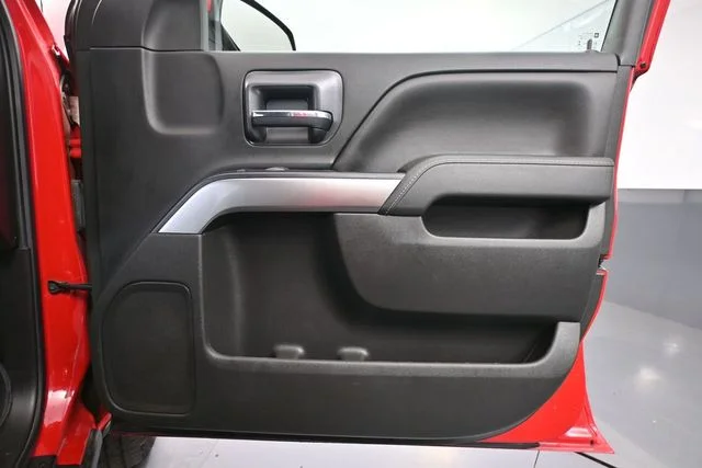 Used 2016 Red Chevrolet LT image 33