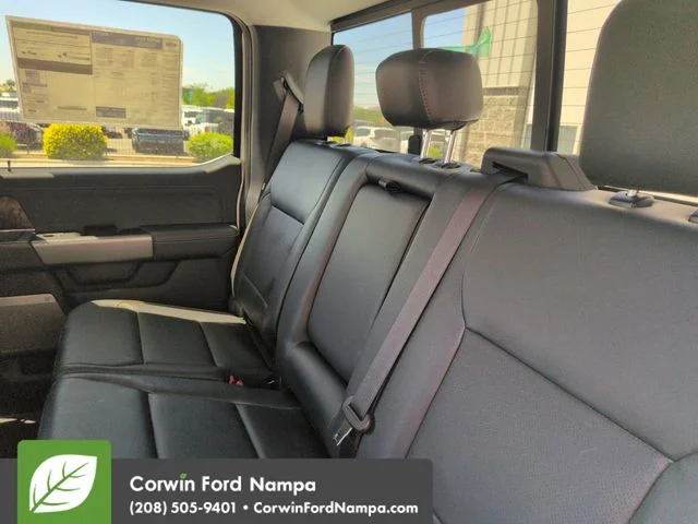 New 2026 White Metallic Ford Lariat image 25