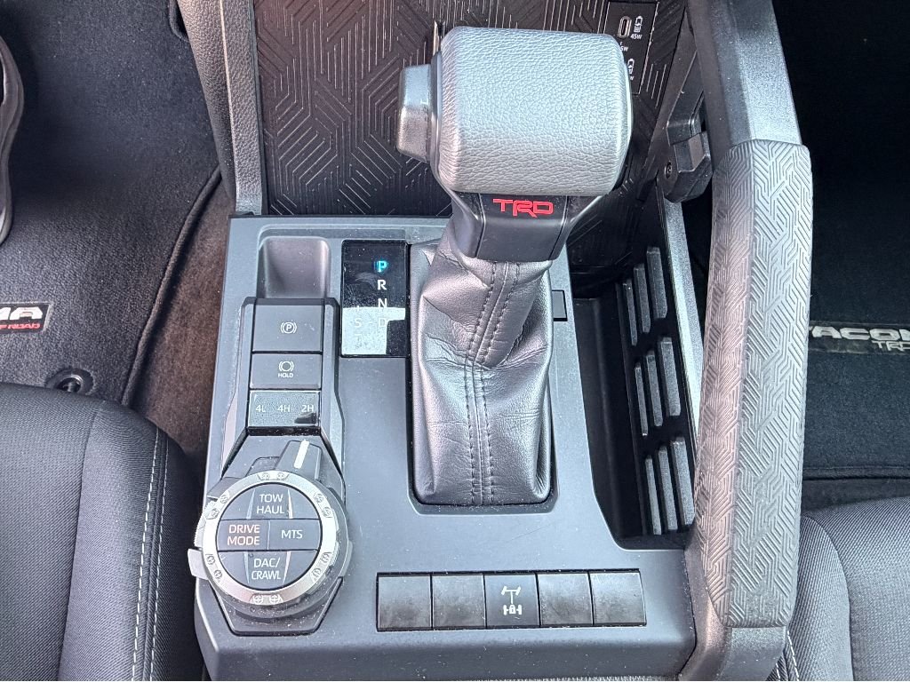 Used 2026 Ice Cap Toyota SR5 image 17