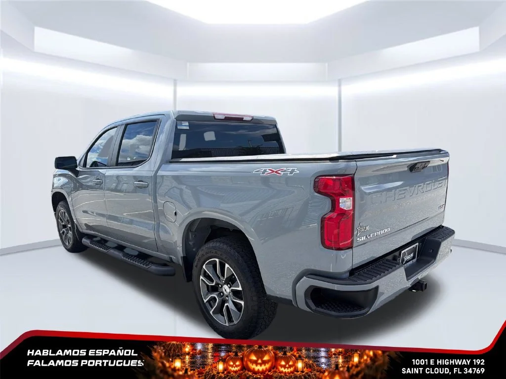 Used 2024 Slate Gray Metallic Chevrolet RST image 3