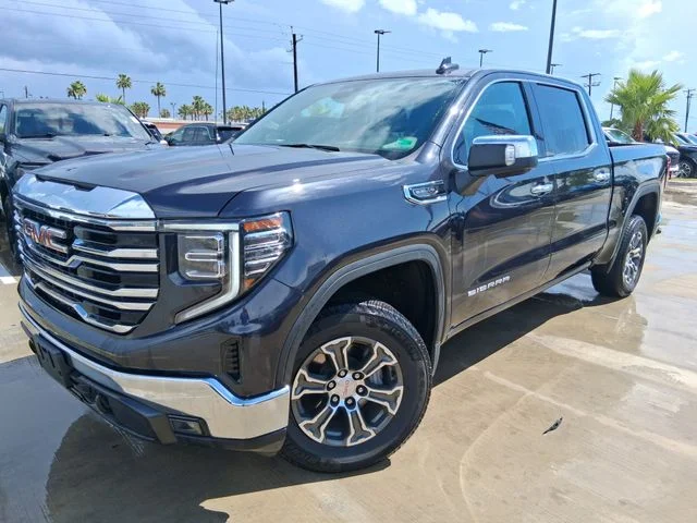 Used 2026 Silver GMC SLT image 4