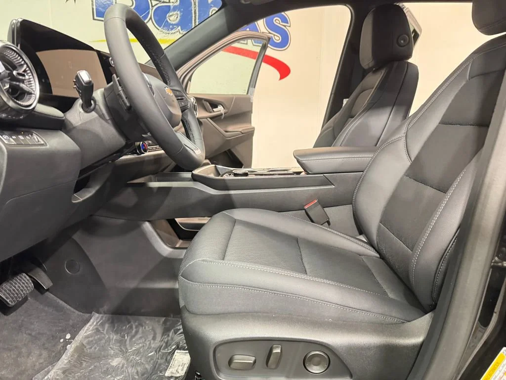New 2026 Mosaic Black Metallic Chevrolet LT image 8