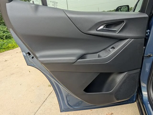 New 2027 Lakeshore Blue Metallic Chevrolet LT image 8