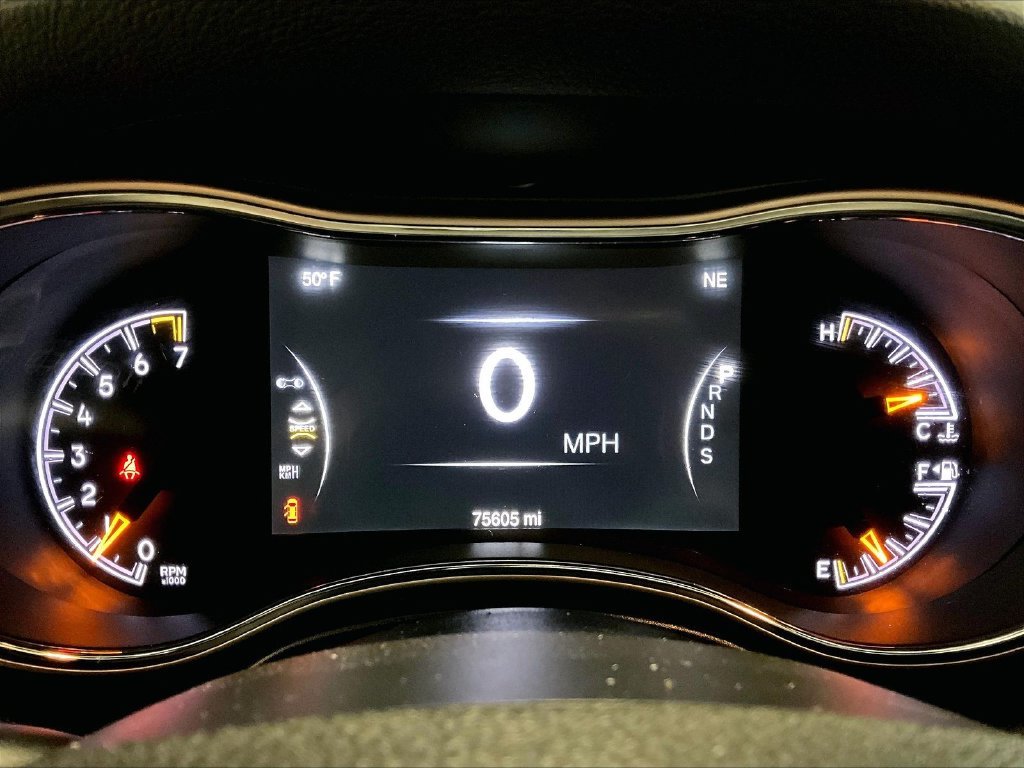 Used 2015 Granite Crystal Metallic Clearcoat Jeep Limited image 25