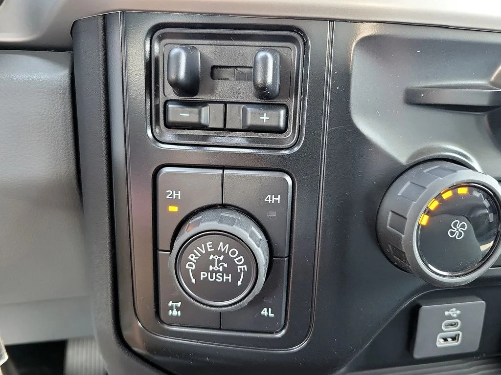 New 2026 Marsh Gray Ford F-250® XLT image 23