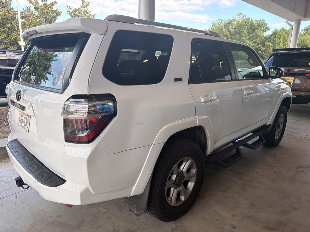Used 2016 White Toyota  image 3