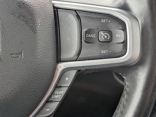 Used 2022 White Ram Big Horn/Lone Star image 25