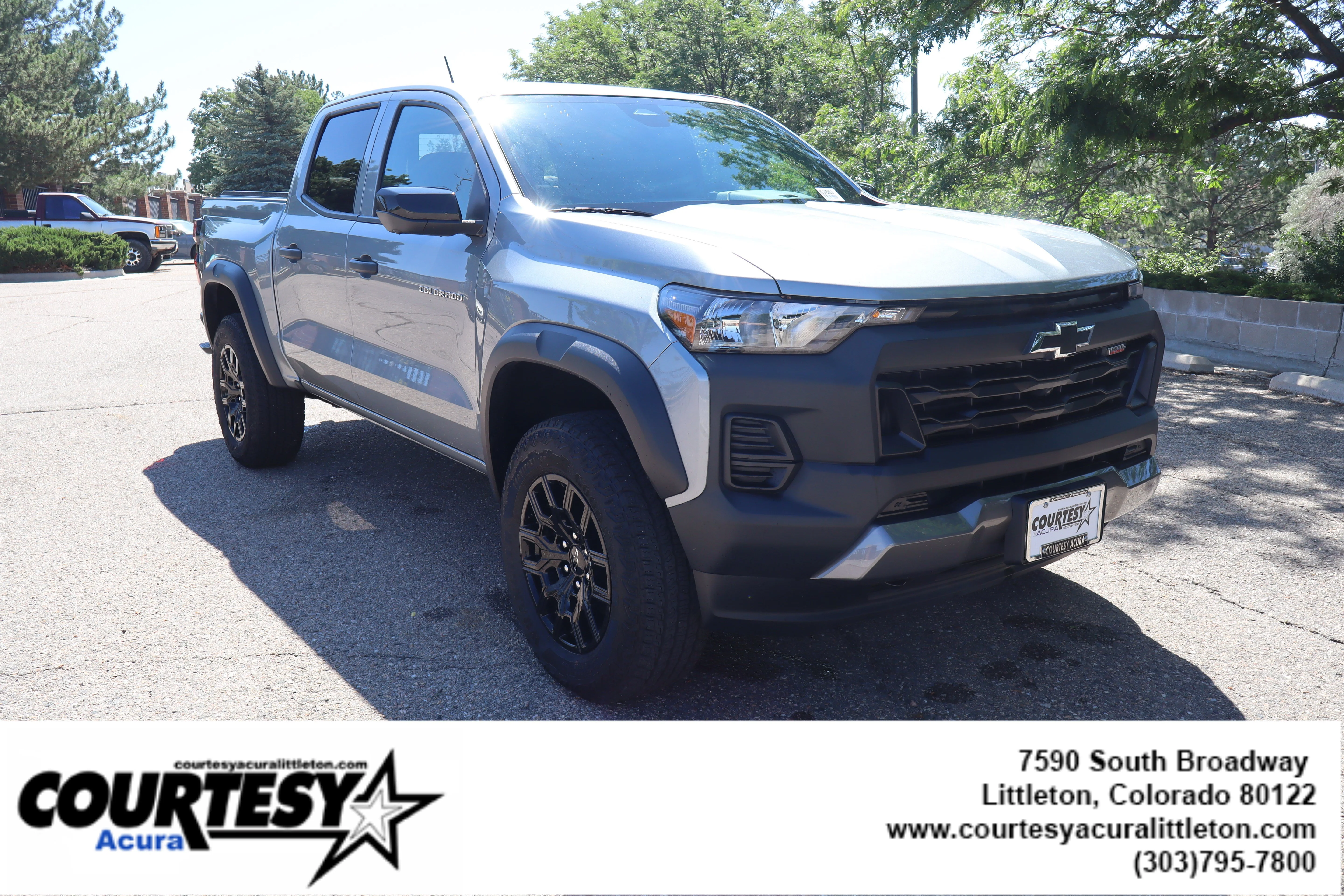 Used 2024 Sterling Gray Metallic Chevrolet 4WD Trail Boss image 8