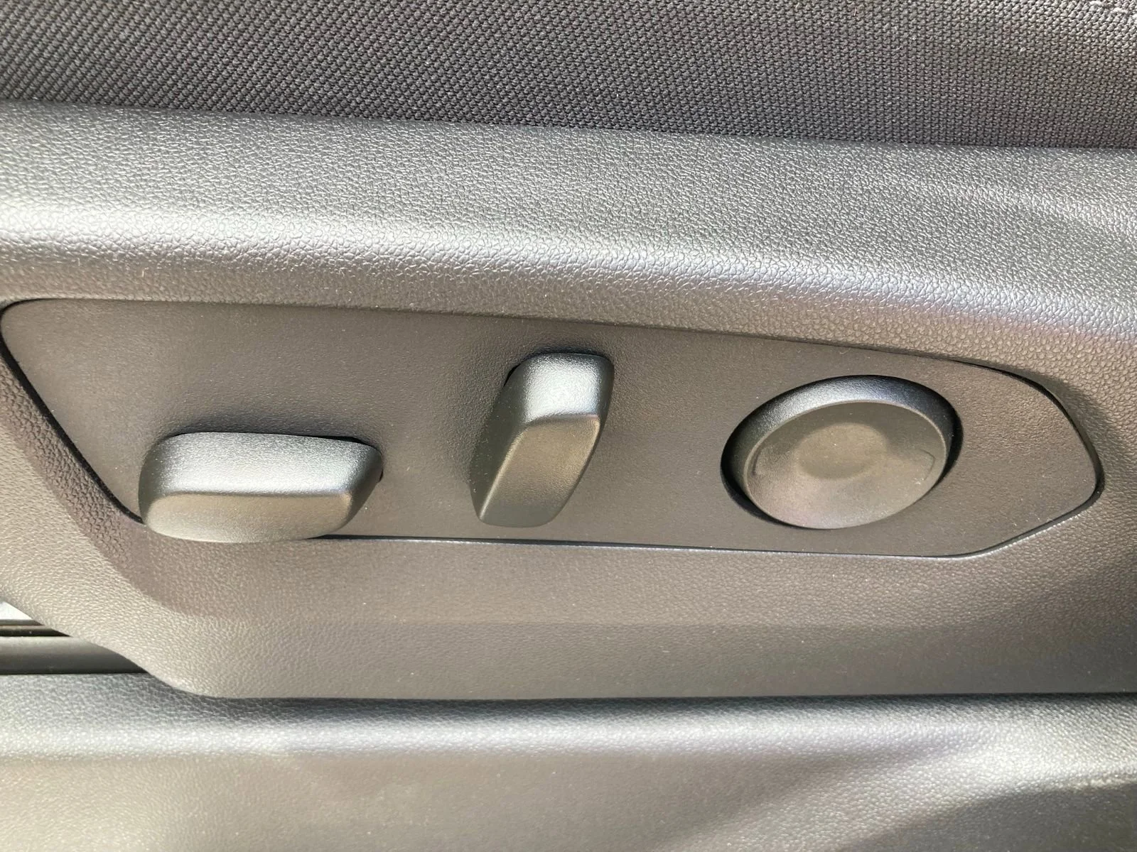 2025 Chevrolet Silverado 1500 LT - Photo 34