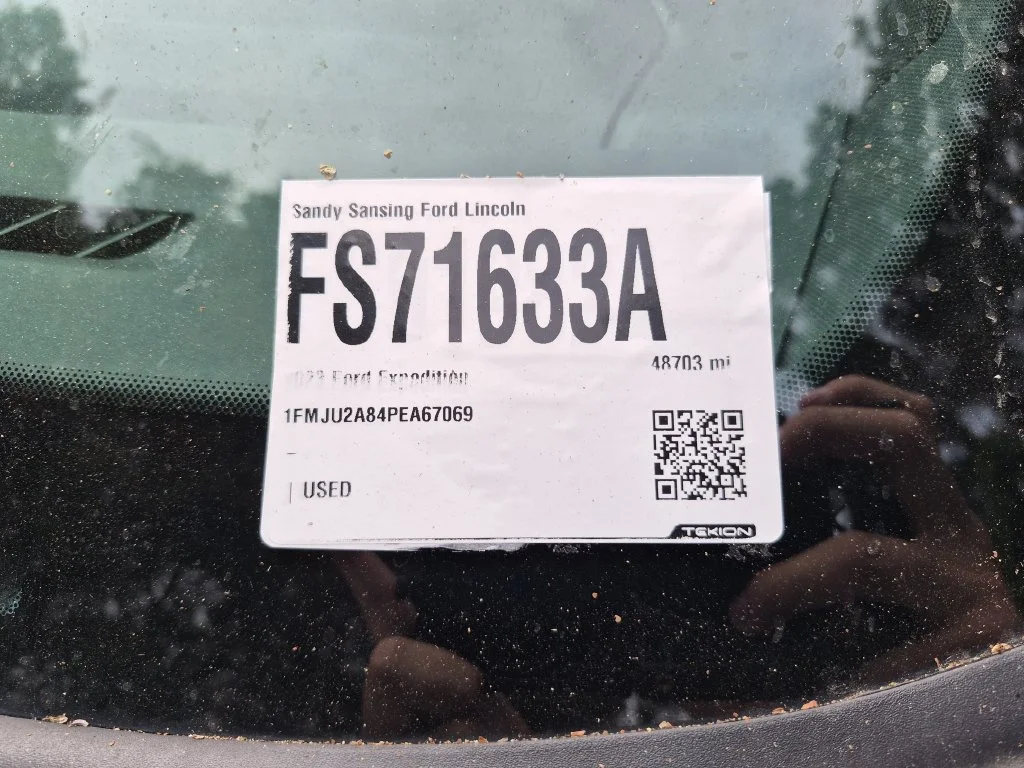 Used 2023 White Ford Limited image 7