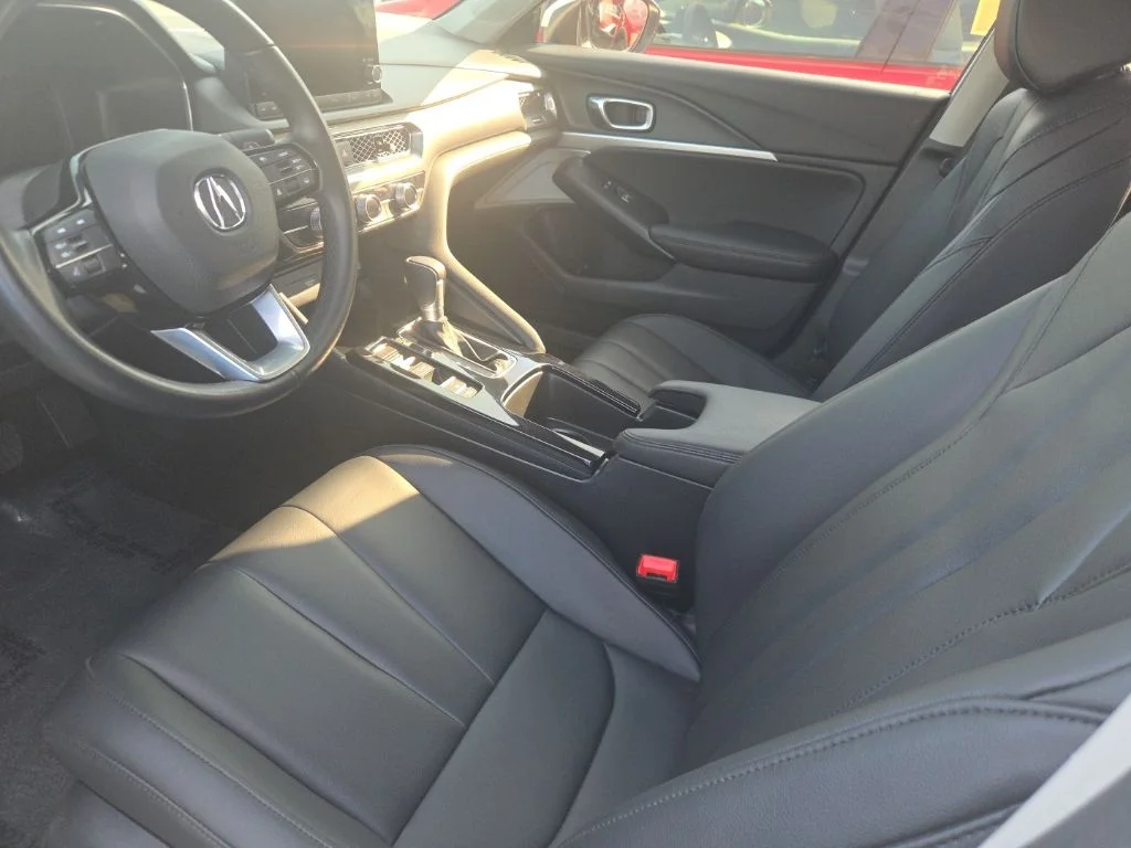 Used 2025 White Acura Base image 3
