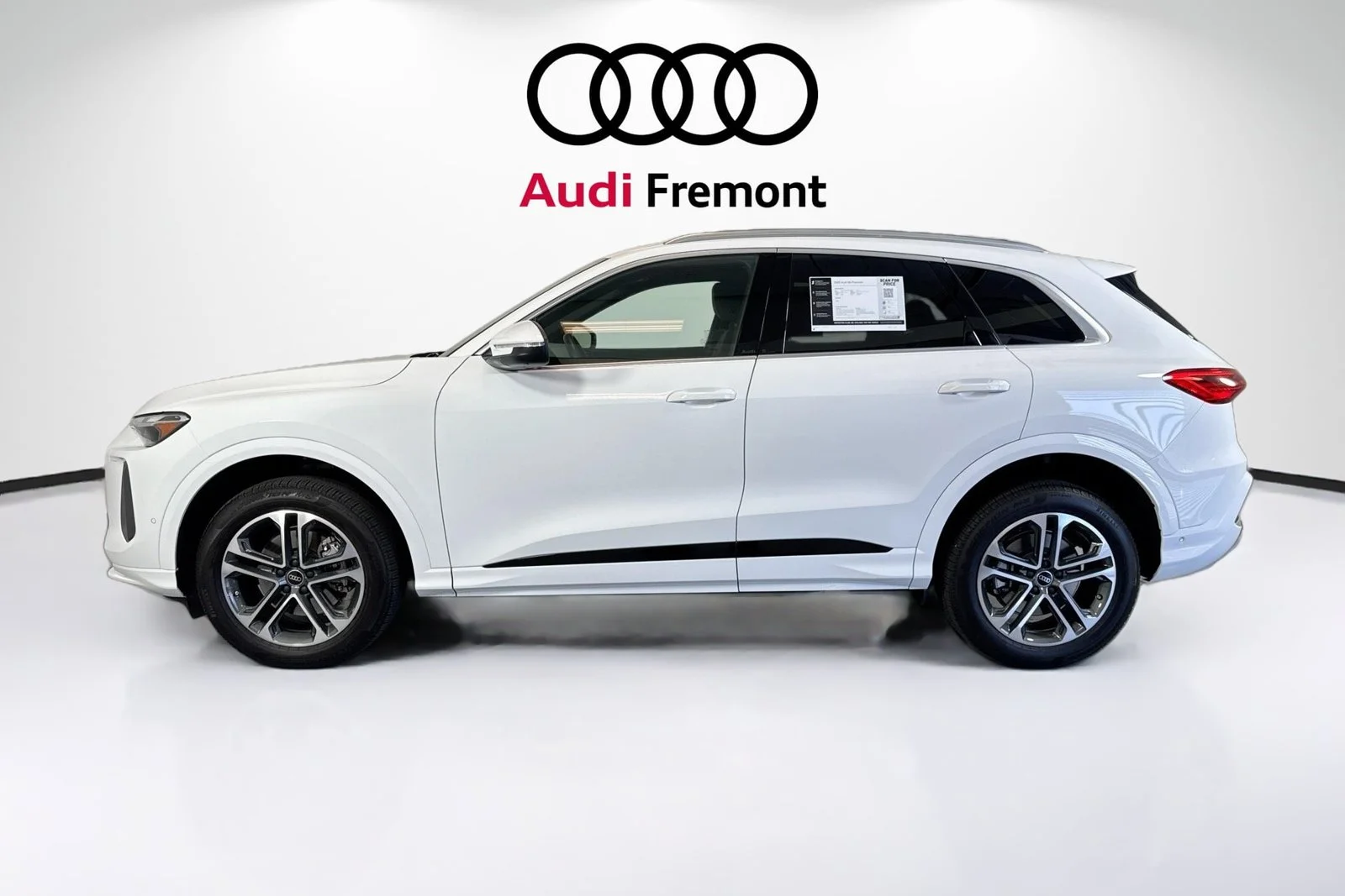 Used 2025 White Audi Premium image 1