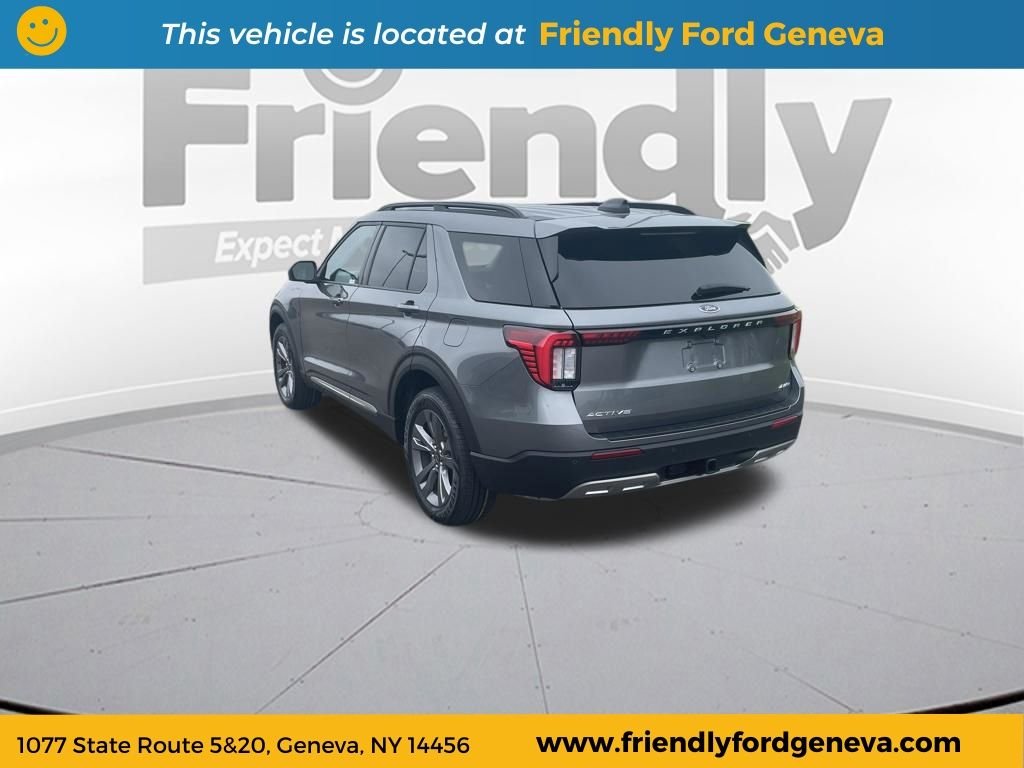 Used 2025 Gray Ford Active image 7