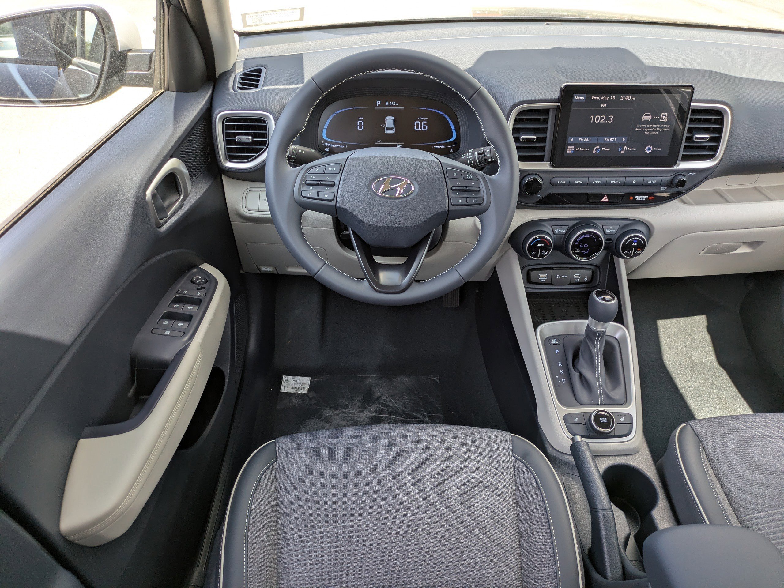 New 2026 Denim w/White Roof Hyundai SEL w/Two-Tone Roof image 13