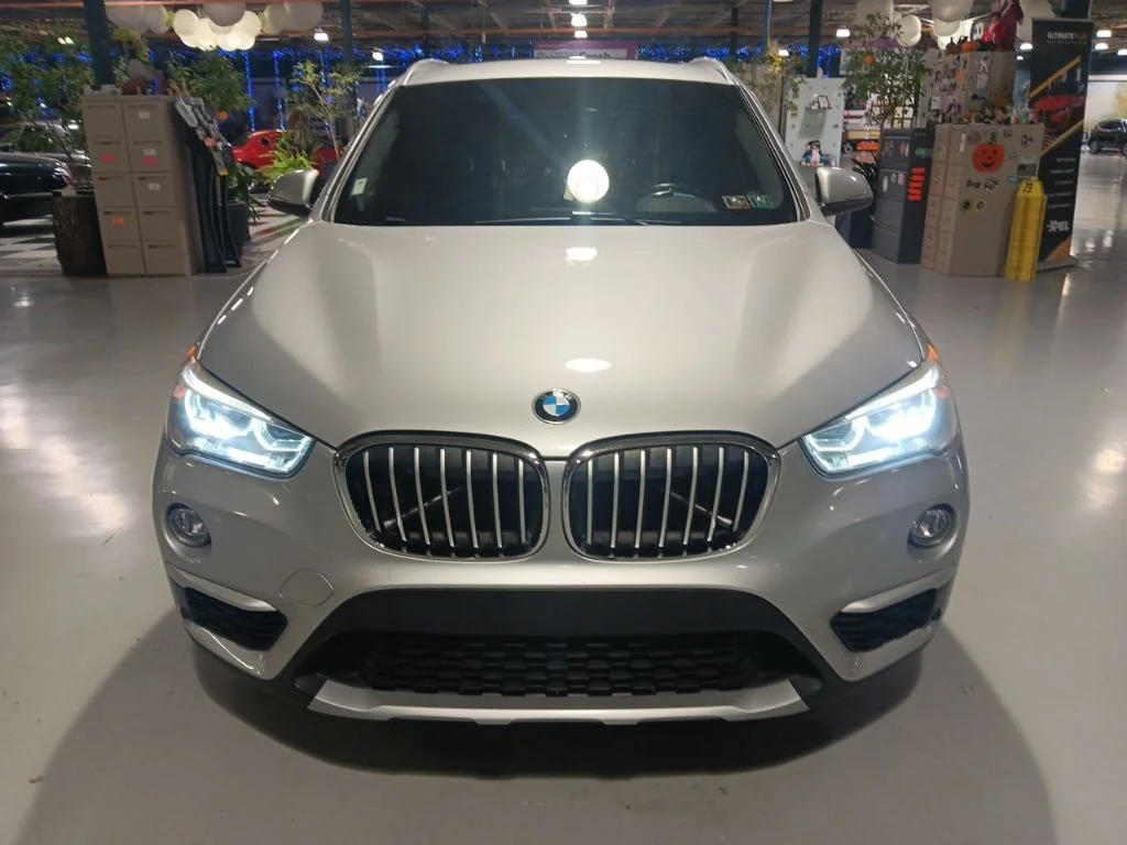 Used 2017 Silver BMW xDrive28i image 3