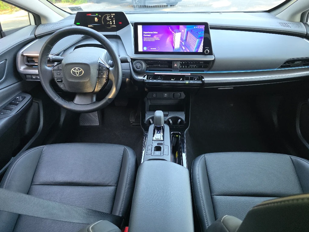 Used 2023 Wind Chill Pearl Toyota XLE image 2