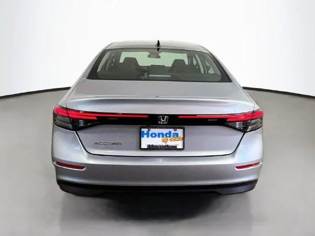 New 2026 Solar Silver Metallic Honda SE image 20