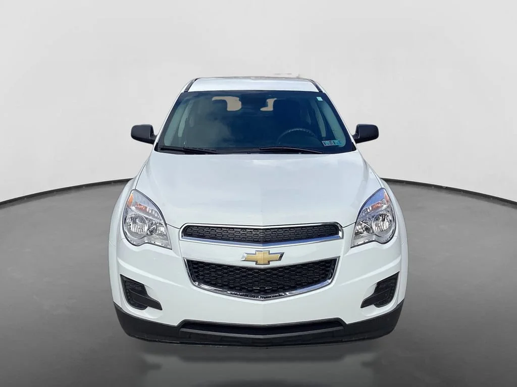 Used 2015 SUMMIT WHITE Chevrolet LS image 2