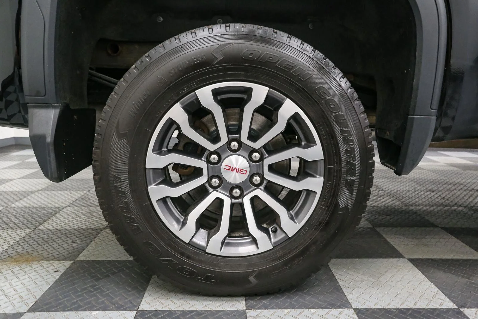 Used 2023 Onyx Black GMC AT4 image 16