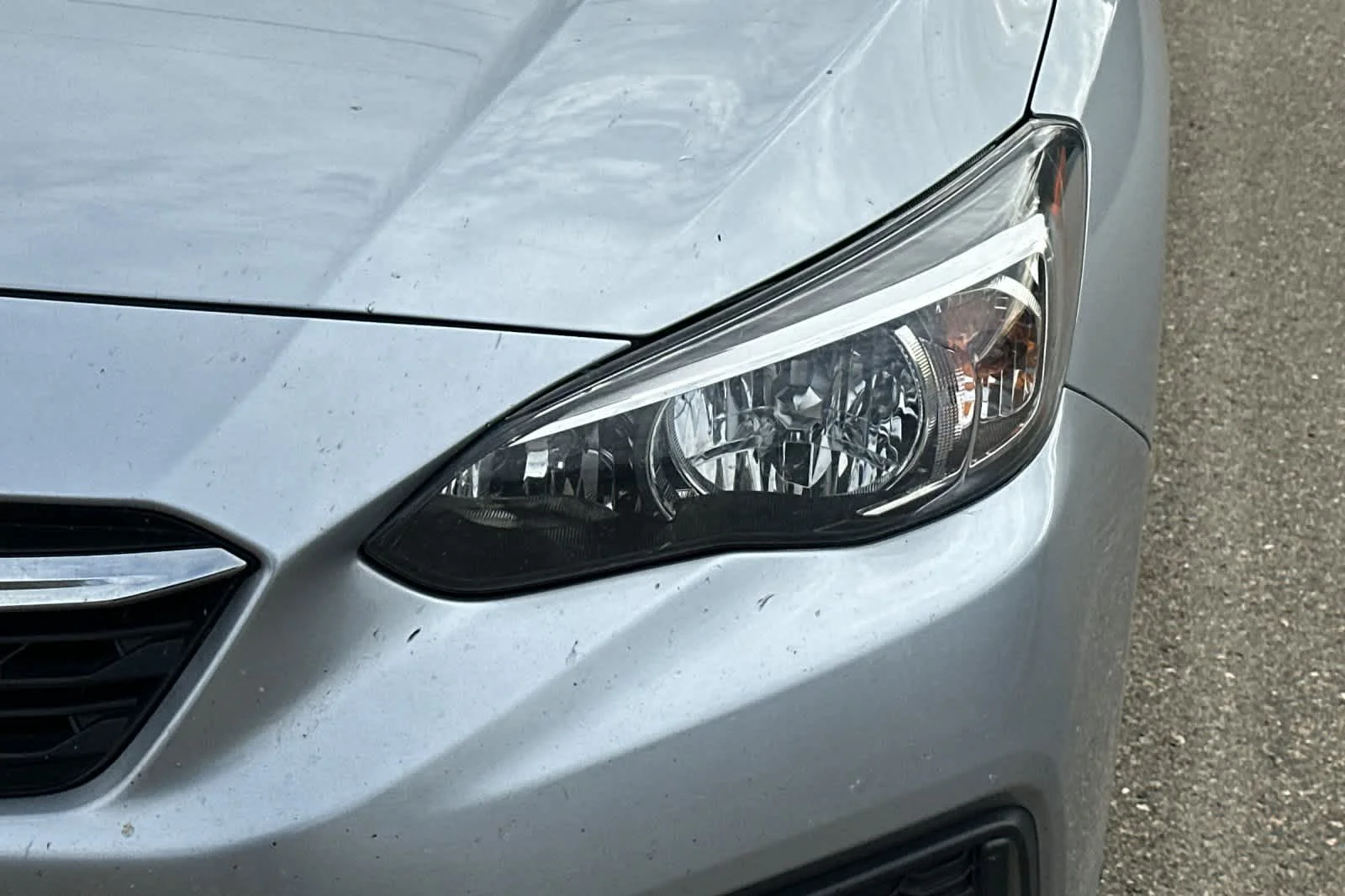 Used 2023 Ice Silver Metallic Subaru Premium image 11