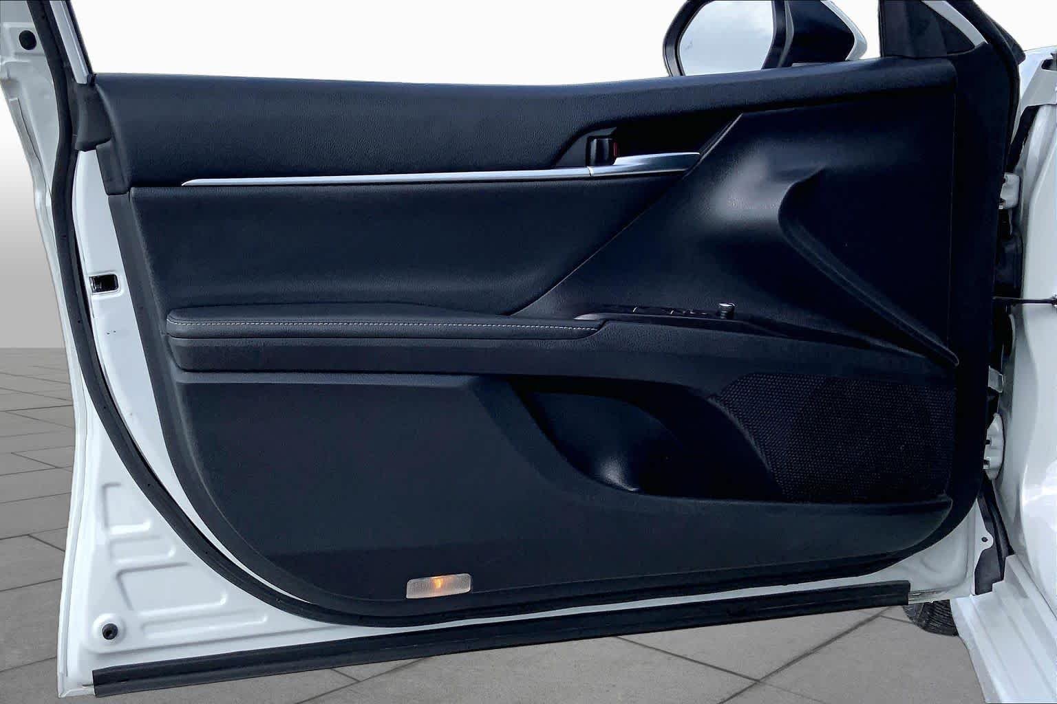 Used 2024 Ice Edge Toyota XSE image 21