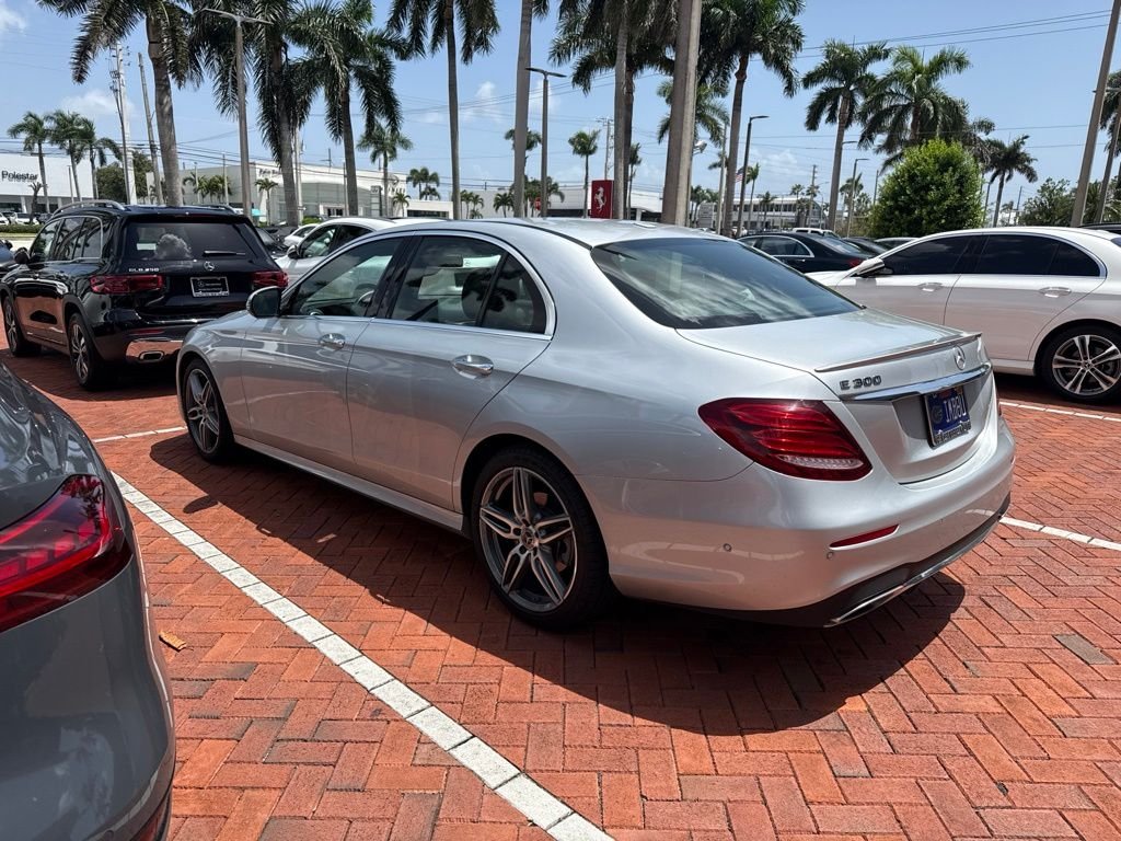 Used 2019 Silver Mercedes-Benz E 300 image 7