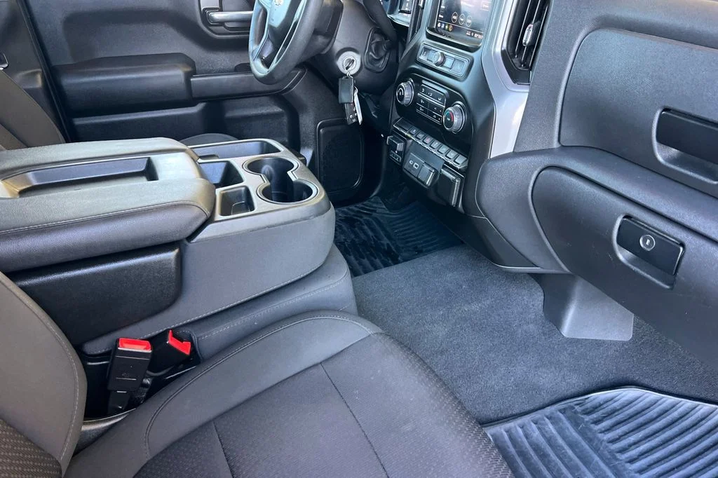 Used 2021 Black Chevrolet Custom image 18